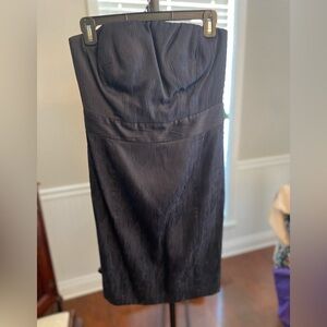 Banana Republic Strapless Size 6 Navy Blue Textured Satin material. Lined.